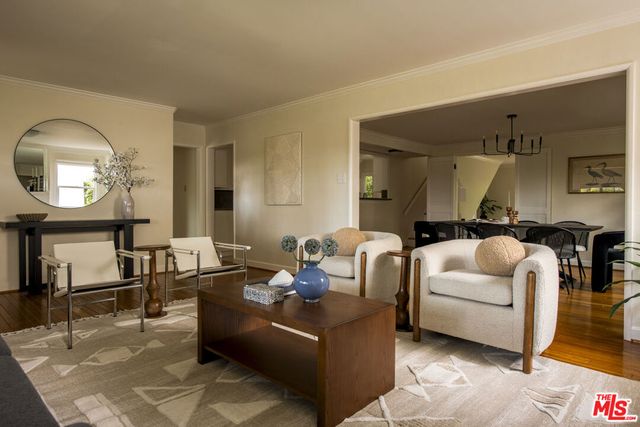 2803 Hermanos Street, Pasadena, CA 91107