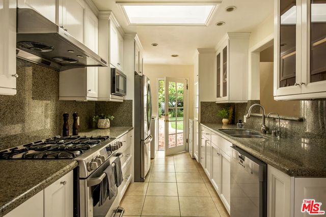 2803 Hermanos Street, Pasadena, CA 91107