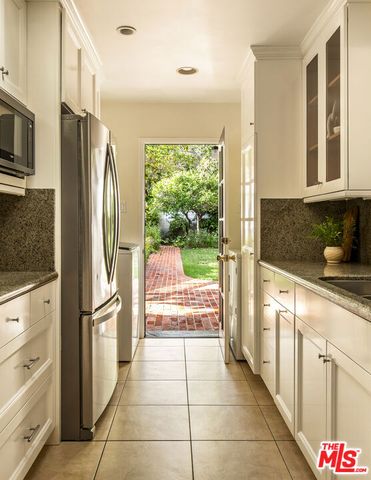 2803 Hermanos Street, Pasadena, CA 91107