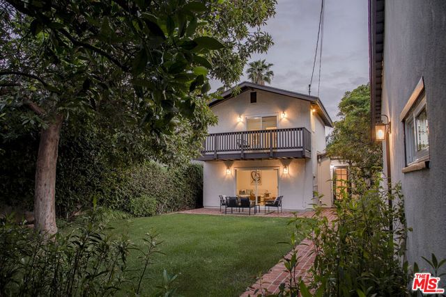 2803 Hermanos Street, Pasadena, CA 91107