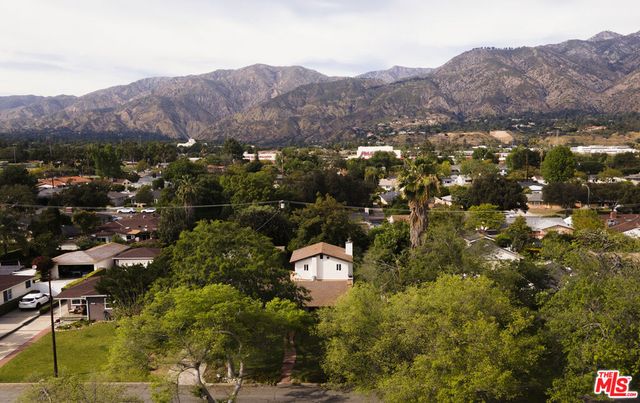 2803 Hermanos Street, Pasadena, CA 91107