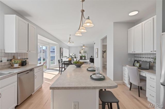 294 Fox Ridge Drive, St Charles, MO 63303