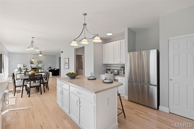 294 Fox Ridge Drive, St Charles, MO 63303