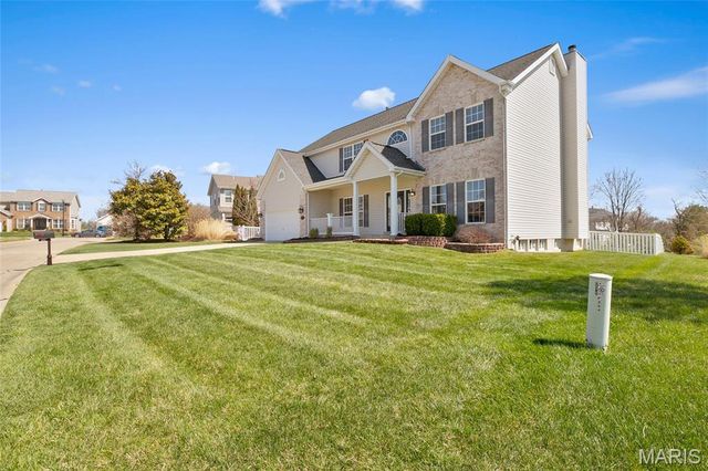 294 Fox Ridge Drive, St Charles, MO 63303