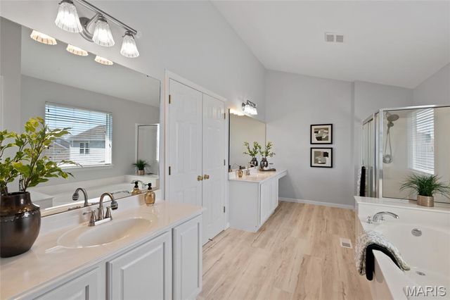 294 Fox Ridge Drive, St Charles, MO 63303