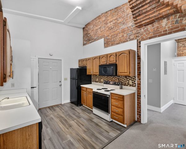 26 Greene Avenue A7, Norwich, CT 06360