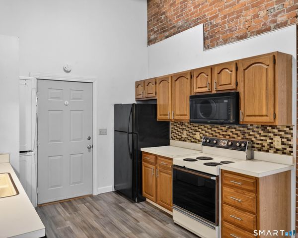 26 Greene Avenue A7, Norwich, CT 06360