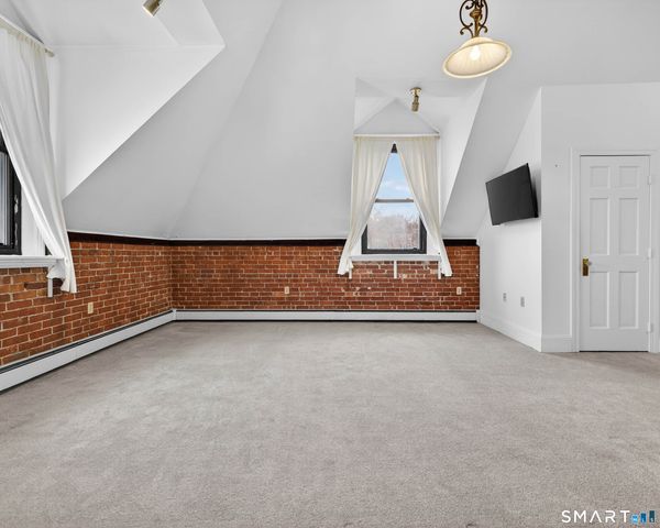 26 Greene Avenue A7, Norwich, CT 06360