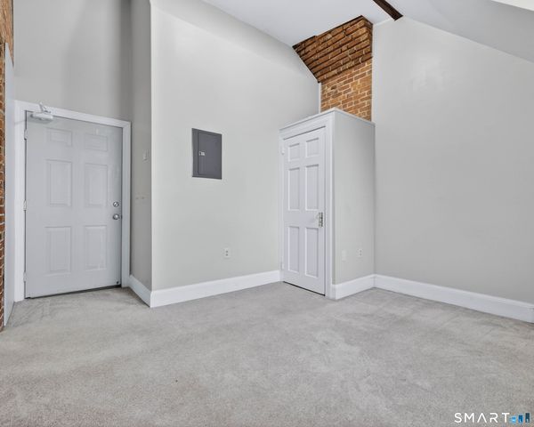 26 Greene Avenue A7, Norwich, CT 06360