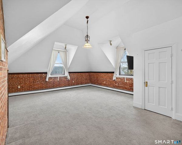 26 Greene Avenue A7, Norwich, CT 06360