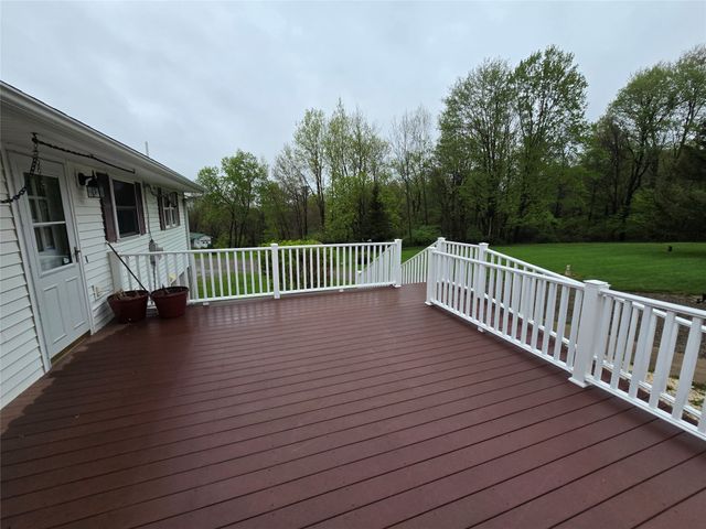 17510 STATE HIGHWAY 8, Centerville, PA 16404