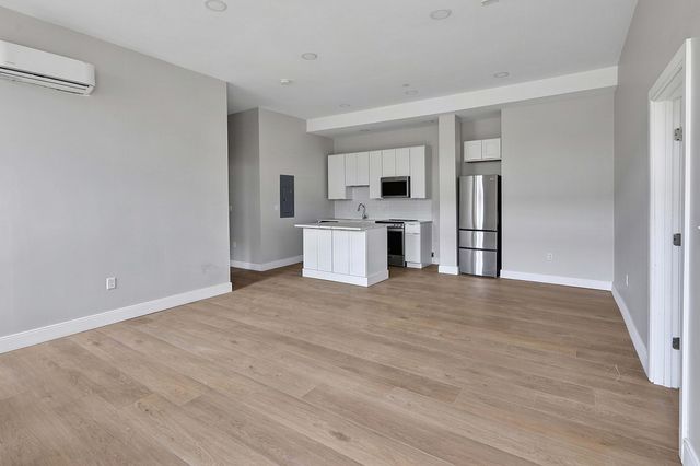 376 Third Street 103, Everett, MA 02149