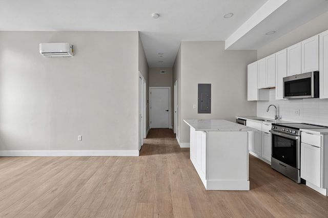 376 Third Street 103, Everett, MA 02149