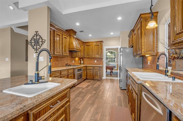 14061 Teel Road, Montgomery, TX 77356