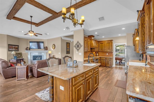 14061 Teel Road, Montgomery, TX 77356