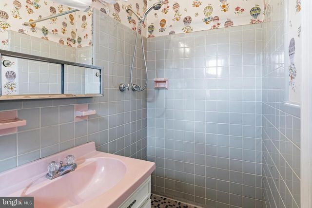 4017 N STAFFORD ST, Arlington, VA 22207