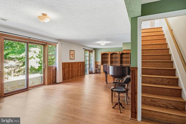4017 N STAFFORD ST, Arlington, VA 22207