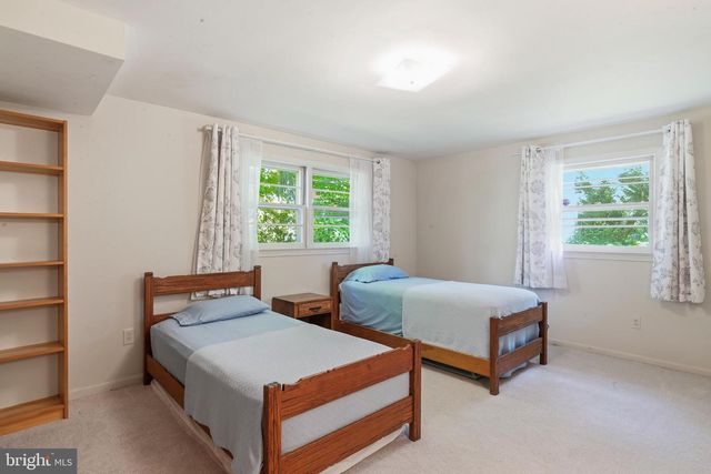 4017 N STAFFORD ST, Arlington, VA 22207