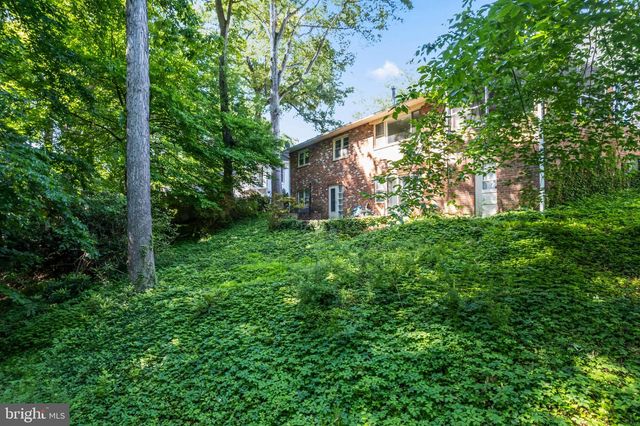 4017 N STAFFORD ST, Arlington, VA 22207