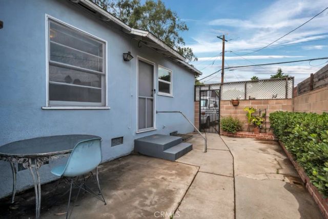 2801 Virginia, Santa Monica, CA 90404