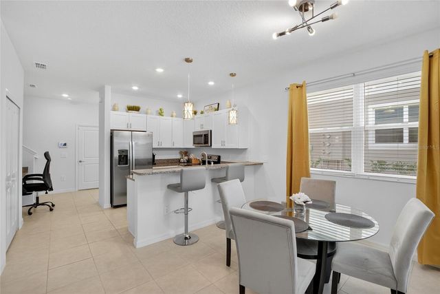 10317 TRUMPET HONEYSUCKLE WAY, San Antonio, FL 33576