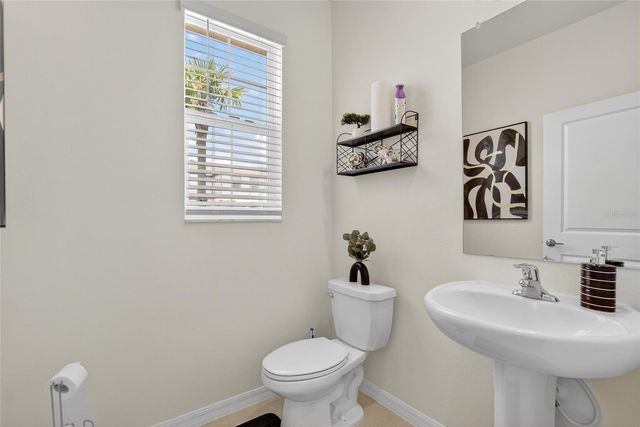 10317 TRUMPET HONEYSUCKLE WAY, San Antonio, FL 33576