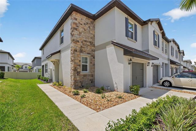 10317 TRUMPET HONEYSUCKLE WAY, San Antonio, FL 33576