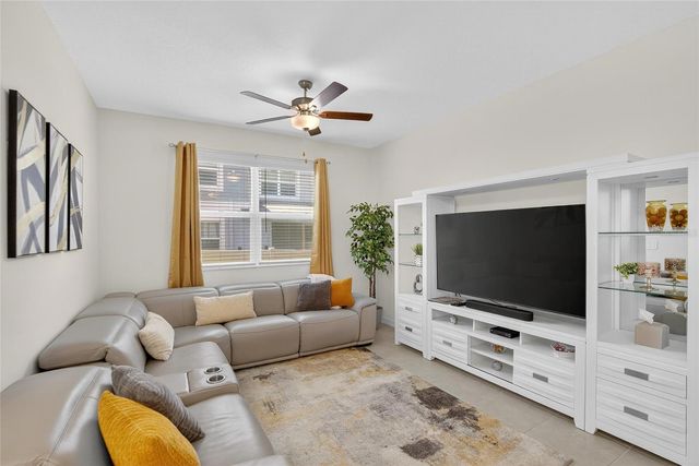 10317 TRUMPET HONEYSUCKLE WAY, San Antonio, FL 33576