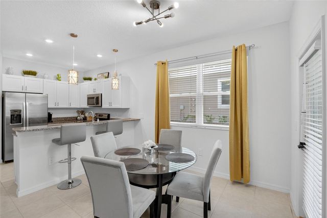 10317 TRUMPET HONEYSUCKLE WAY, San Antonio, FL 33576