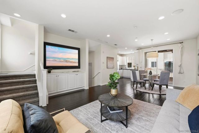 16467 Veridian Circle, San Diego, CA 92127