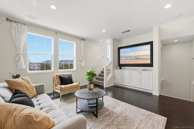 16467 Veridian Circle, San Diego, CA 92127