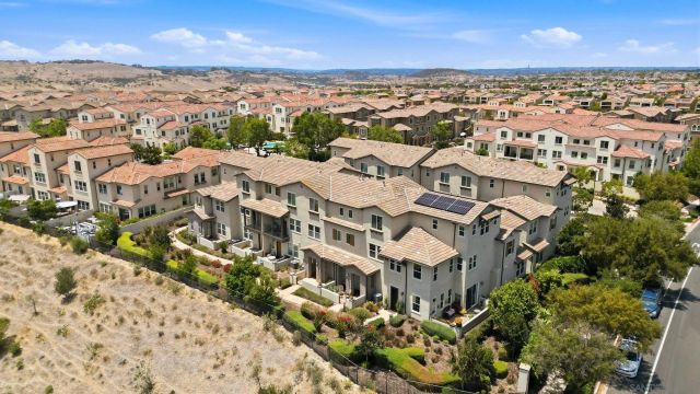 16467 Veridian Circle, San Diego, CA 92127