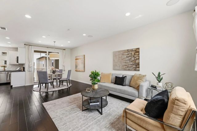 16467 Veridian Circle, San Diego, CA 92127