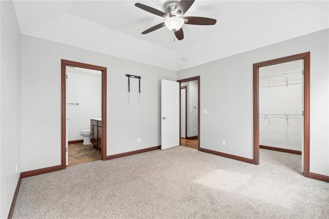 5313 Ruhd Street SW, Cedar Rapids, IA 52404