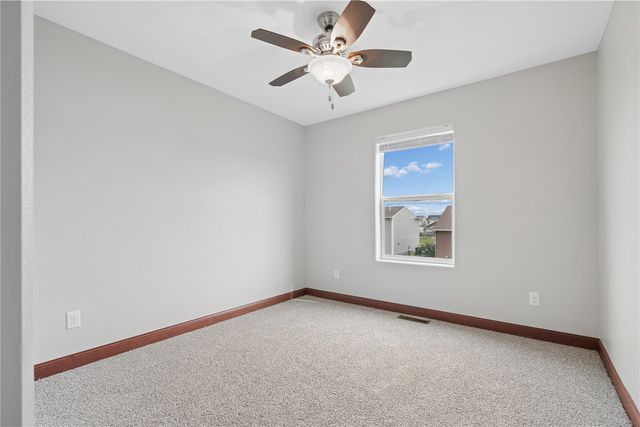 5313 Ruhd Street SW, Cedar Rapids, IA 52404