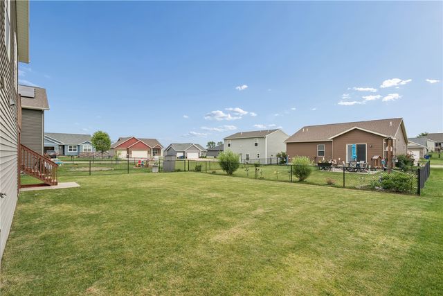 5313 Ruhd Street SW, Cedar Rapids, IA 52404