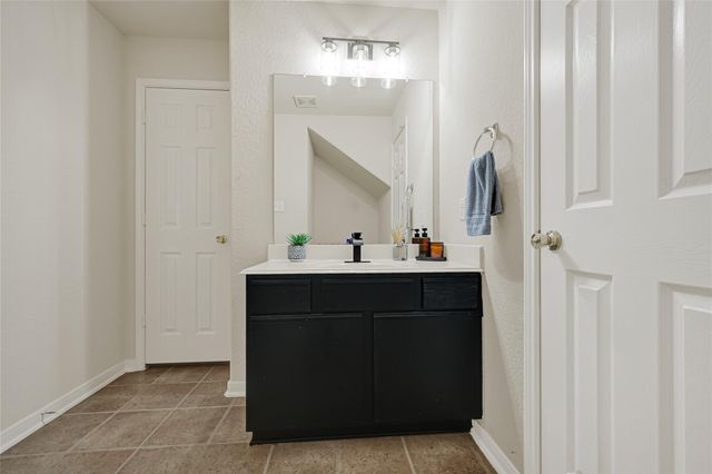 15826 Sheldon Ridge Way, Houston, TX 77044