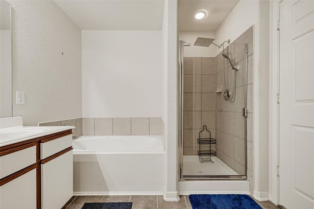 15826 Sheldon Ridge Way, Houston, TX 77044