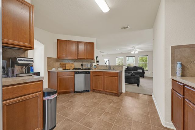 15826 Sheldon Ridge Way, Houston, TX 77044
