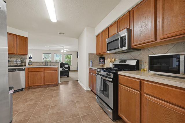 15826 Sheldon Ridge Way, Houston, TX 77044
