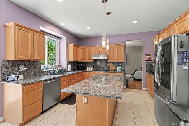 6621 Glenshaw Court, West Bloomfield Charter Township, MI 48322