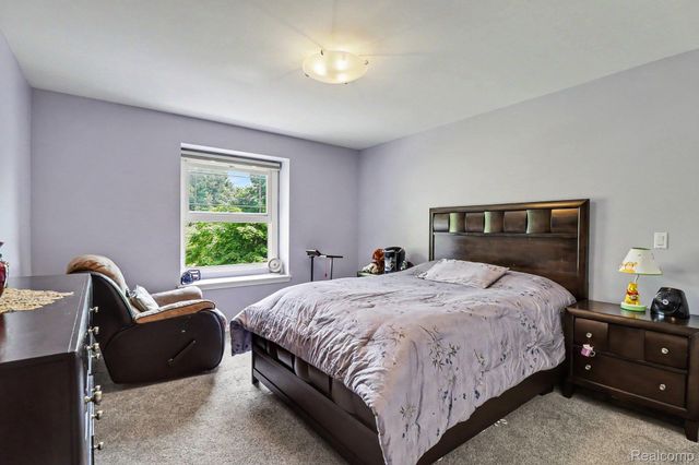 6621 Glenshaw Court, West Bloomfield Charter Township, MI 48322