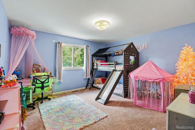 6621 Glenshaw Court, West Bloomfield Charter Township, MI 48322