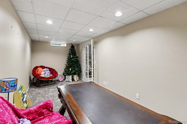 6621 Glenshaw Court, West Bloomfield Charter Township, MI 48322