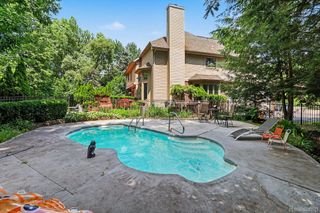 6621 Glenshaw Court, West Bloomfield Charter Township, MI 48322