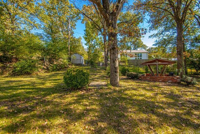 3111 Lakeview Road, North Little Rock, AR 72116