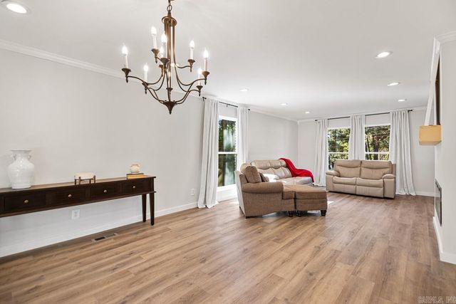 3111 Lakeview Road, North Little Rock, AR 72116