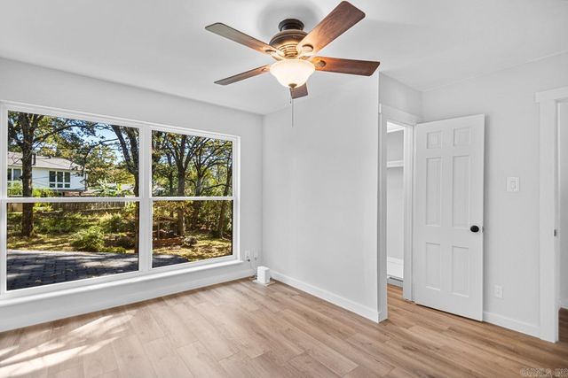 3111 Lakeview Road, North Little Rock, AR 72116