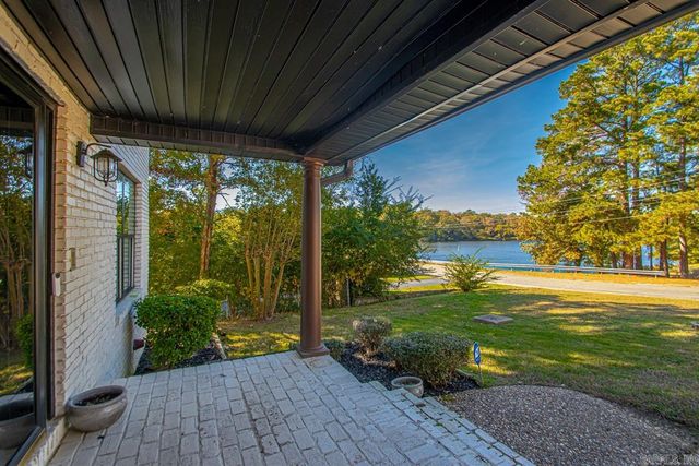 3111 Lakeview Road, North Little Rock, AR 72116