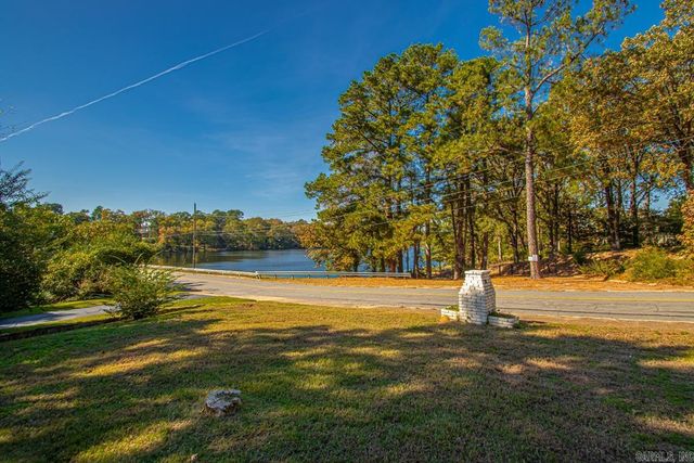 3111 Lakeview Road, North Little Rock, AR 72116